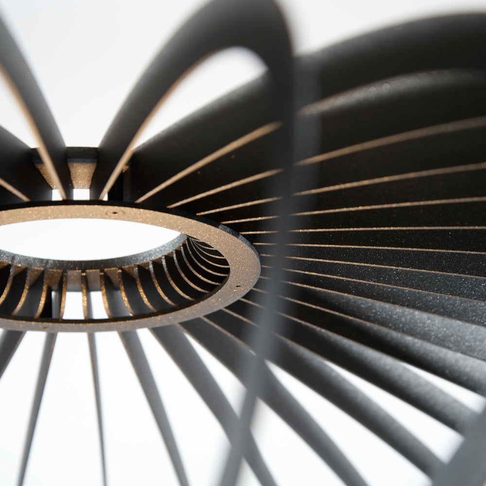 
                  
                    D’inspiration céleste, ce lampadaire, au design aérien et engagé, ne passera pas inaperçu dans votre intérieur. Fabriqué en aluminium, il existe dans différentes couleurs. Peu importe la place où il viendra se poser, il s’imposera comme un objet incontournable de votre décor. Eclairage Led.
                  
                