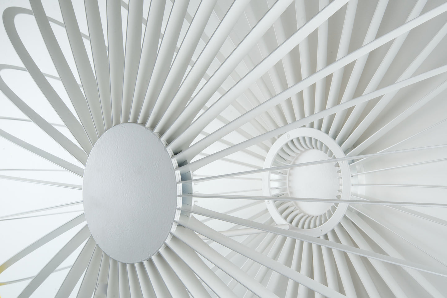 
                  
                    Applique murale architecturale, au design contemporain, idéal pour décorer et éclairer vos murs. Existe en petite et grande dimensions et de différentes couleurs. Eclairage LED. 
                  
                
