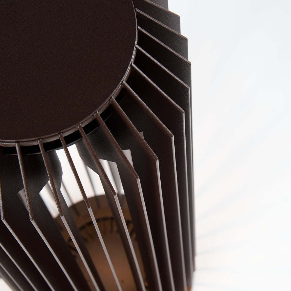 
                  
                    Luminaire extérieur, véritable totem architectural, ce luminaire en aluminium existe dans différentes tailles et couleurs. Eclairage Led IP 65. En bord de terrasse, de piscine ou dans un coin de verdure votre jardin, ces luminaires signeront la décoration de votre extérieur. 
                  
                