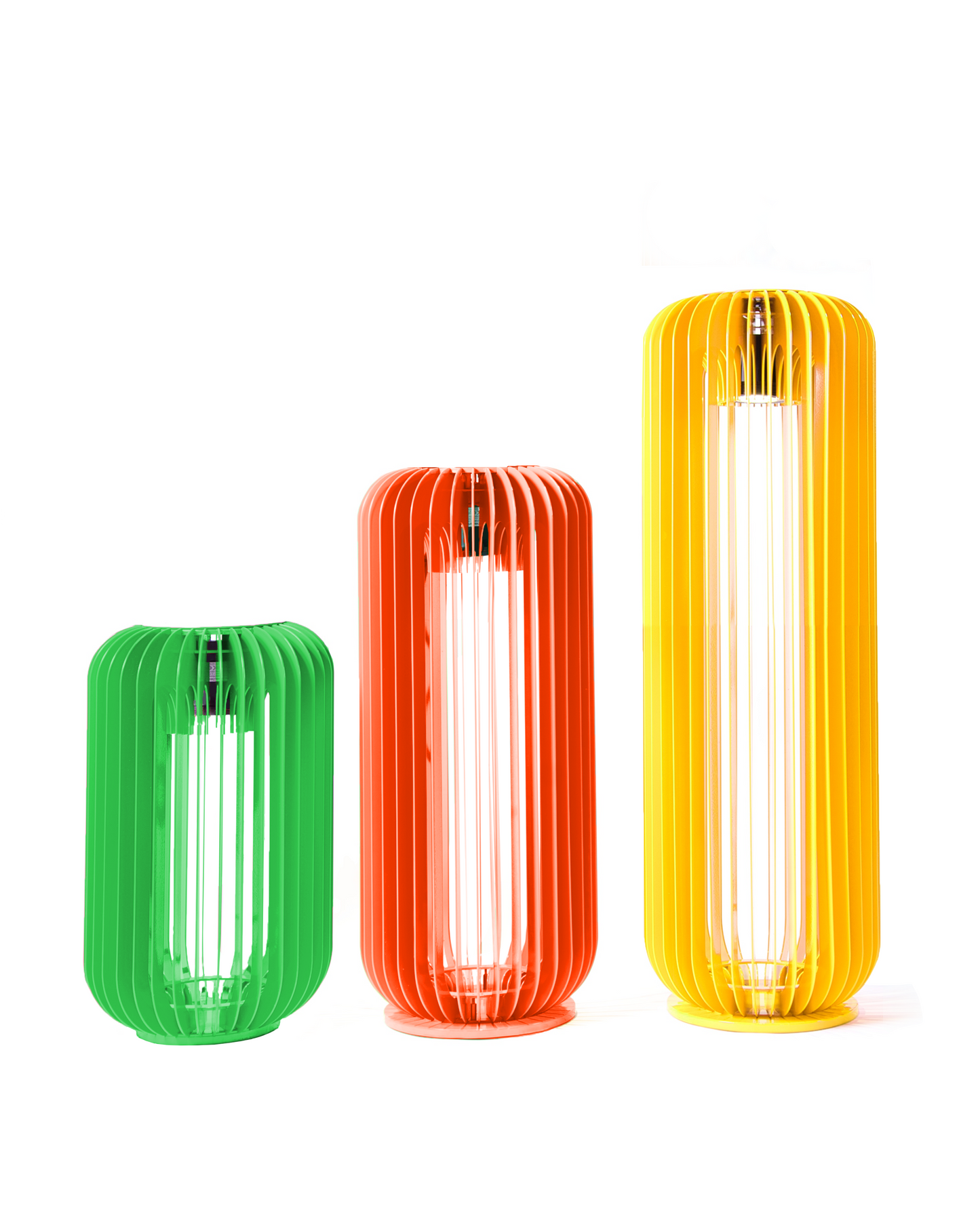 Luminaire extérieur, véritable totem architectural, ce luminaire en aluminium existe dans différentes tailles et couleurs. Eclairage Led IP 65. En bord de terrasse, de piscine ou dans un coin de verdure votre jardin, ces luminaires signeront la décoration de votre extérieur. 